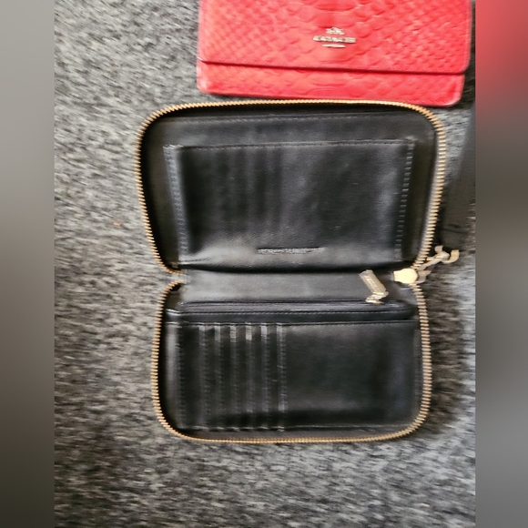 Wallet - Picture 2 of 8